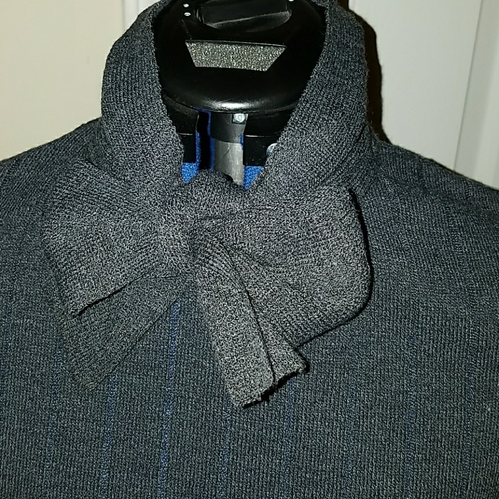 St. John Knits Charcoal Vest Shell with Tie